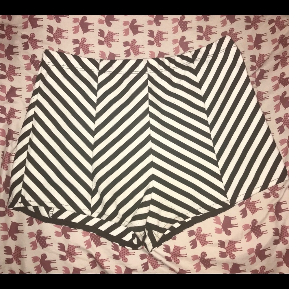 Black N white striped shorts